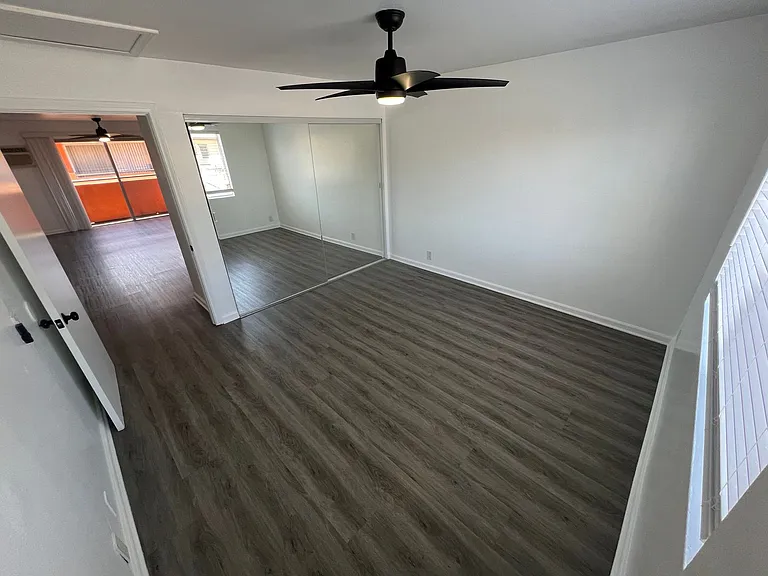 VRA27 LLC- "Villa Regency Apartments" — Photo 48
