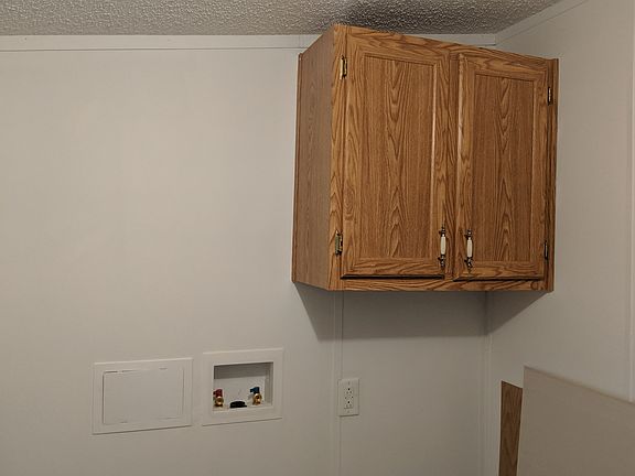 3rd image of 310 King Ave