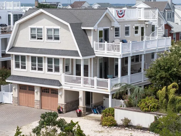 17 Randolph Ave, Strathmere, NJ 08248