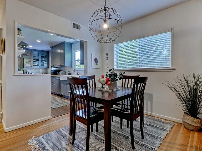 3021 Rhodelia Ave — Photo 6