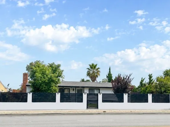 9444 Cedar Ave, Bloomington, CA 92316