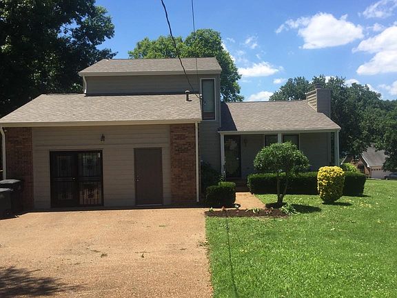 2nd image of 105 Bluefield Sq