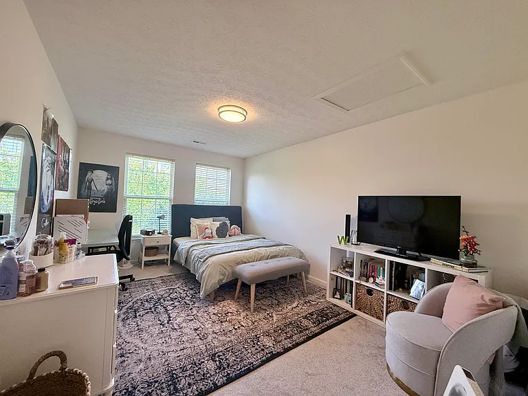 14010 Avalon East Dr — Photo 50