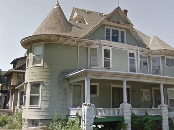 904 W Stephenson St, Freeport, IL