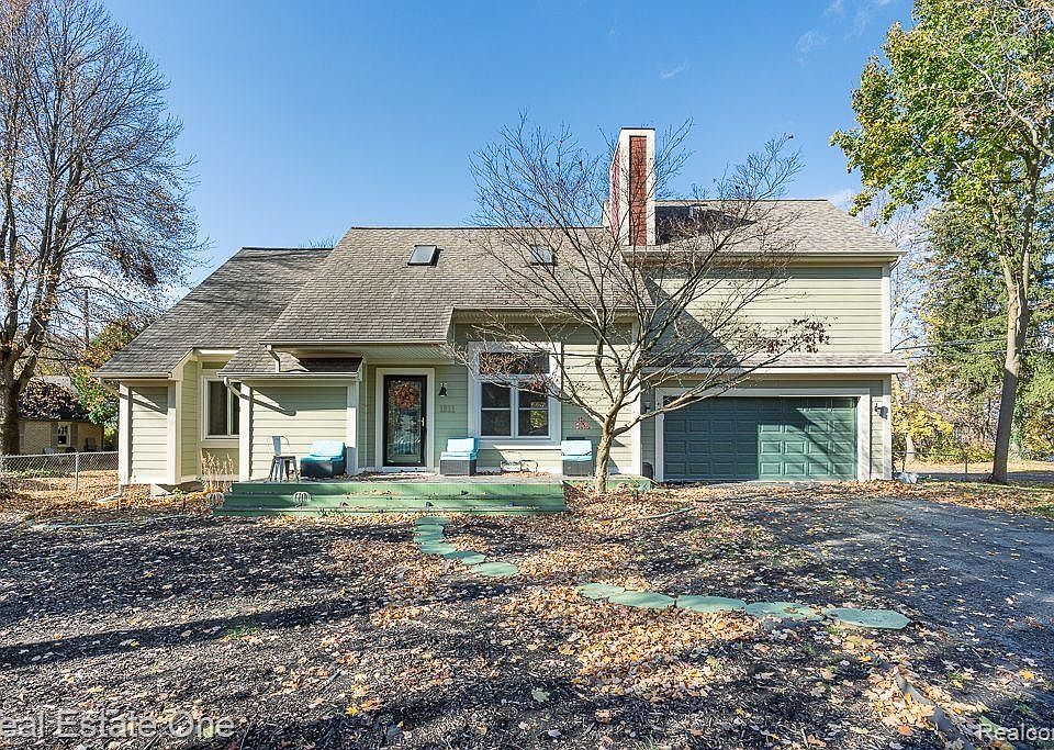 1st image of 1311 Florence Ave