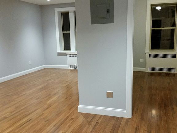 5th image of 40 Woodruff Ave APT 405