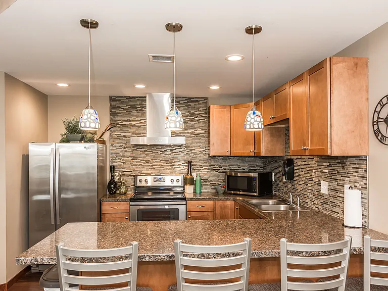 Sterling Pointe — Photo 14
