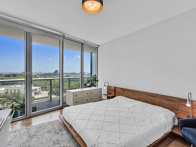 888 Biscayne Blvd #812 — Photo 12