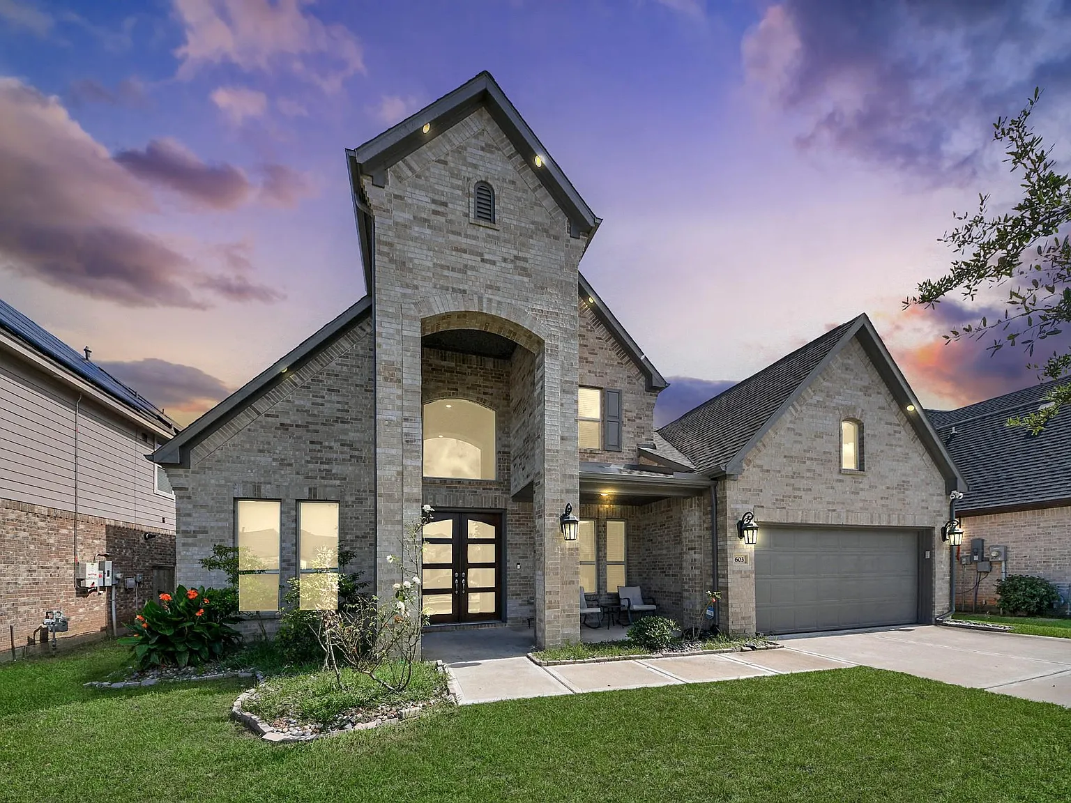4 bed, 4.5 bath, 4558 sqft, $4,300 — Photo 1