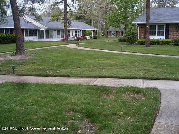5th image of 677A New Castle Ct #100A