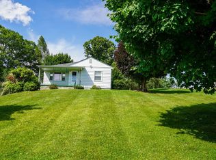 142 Washington Ave, Crab Orchard, WV 25827