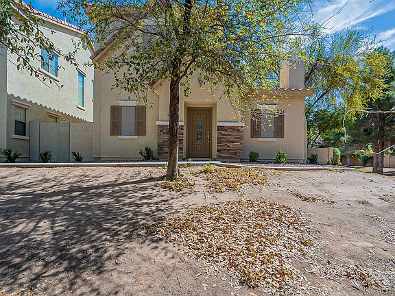 4th image of 14047 W Country Gables Dr