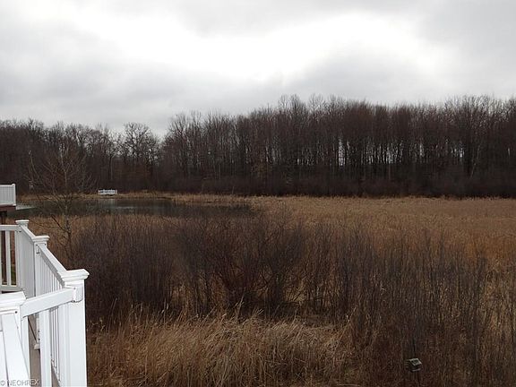 3rd image of 7610 Willow Ln