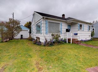 928 N Roosevelt Dr, Seaside, OR 97138