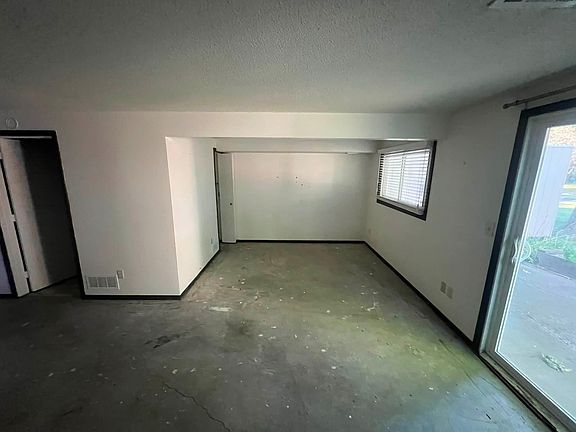 4th image of 6623 Ives Ln N