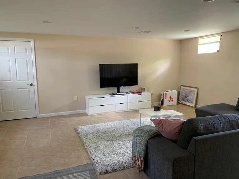 35 Summit Ave — Photo 14