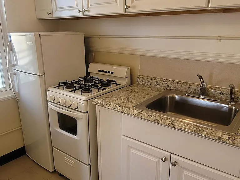 8 Harrison St #16 — Photo 2