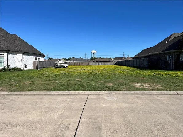 14 Emilie Oak Dr, Meraux, LA 70075
