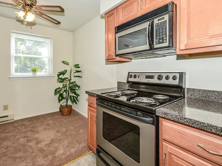 Sanbrook Apartments — Photo 11