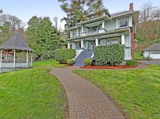 4866 Beach Dr SW, Seattle, WA 98116