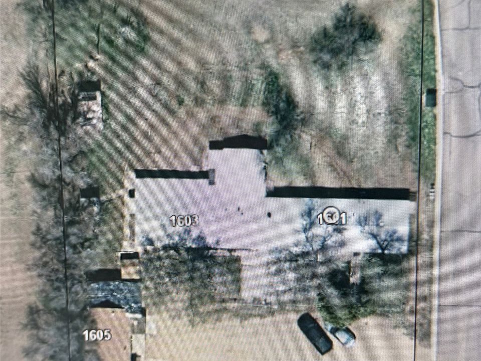 2nd image of 1601 Jenny Ave