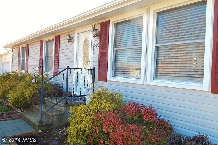 1st image of 509 Paul Dr
