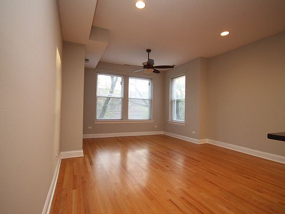 5th image of 1330 W Argyle St #3W
