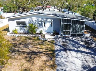 813 Helena Dr, Largo, FL 33770