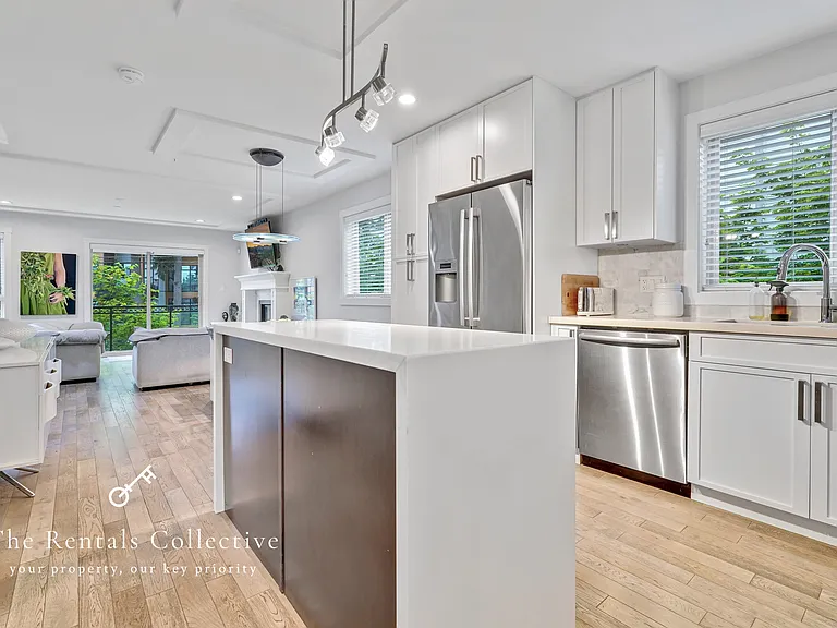 1434 Everall St #1 — Photo 6