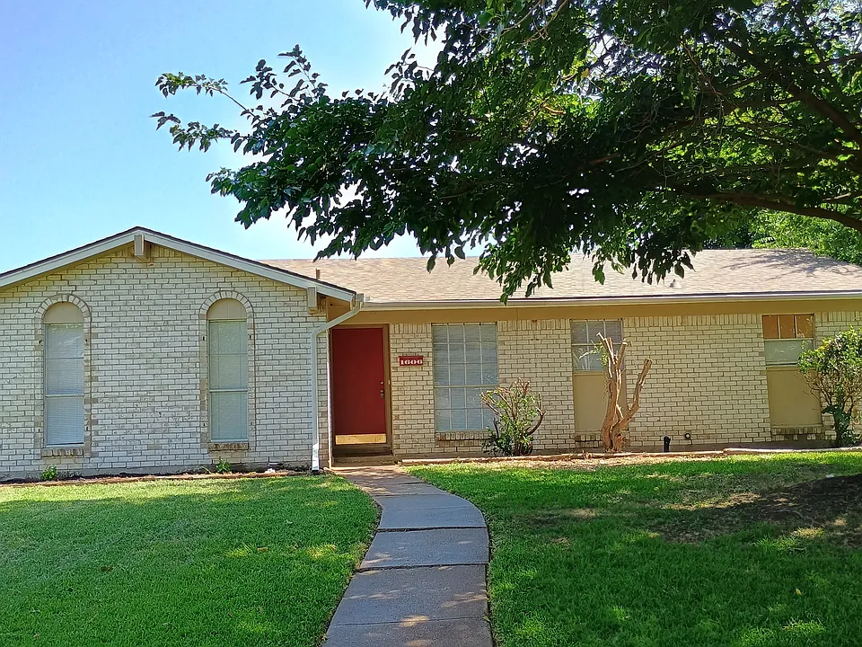 1606 Bitter Creek Dr