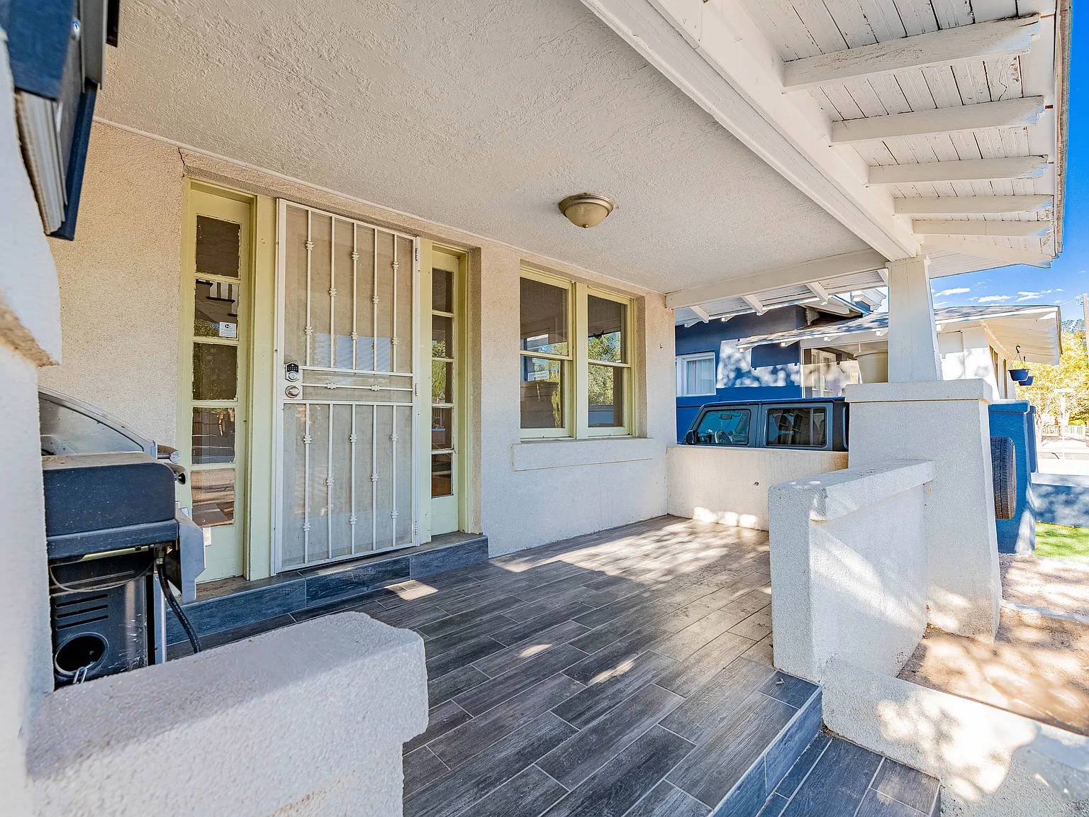 3 bed, 2.5 bath, 1600 sqft, $2,000 — Photo 3