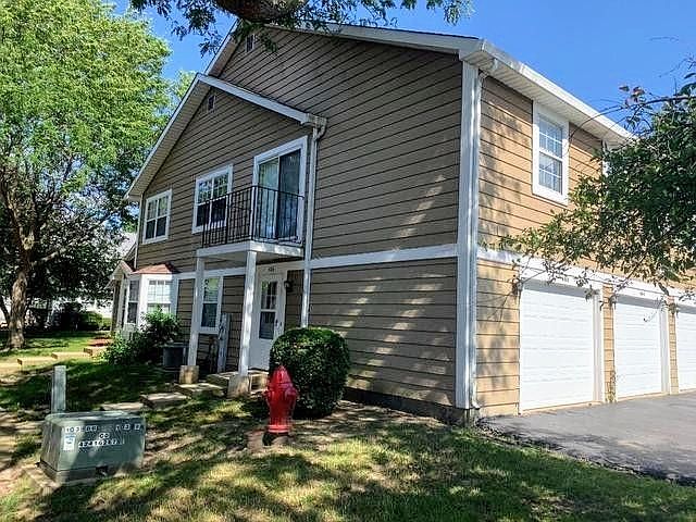 1st image of 486 N Lake Shore Dr #486