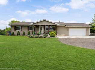 19620 Doyle Rd, Gregory, MI 48137