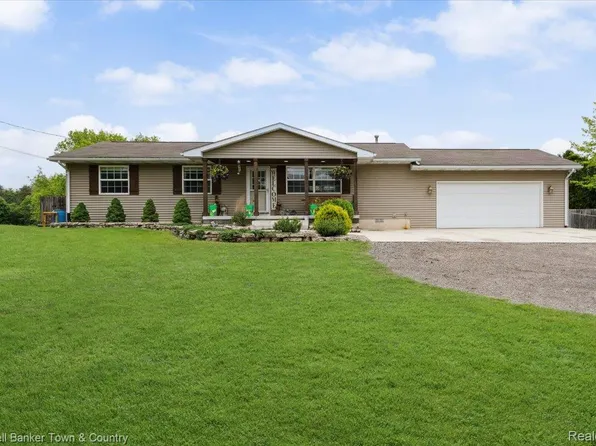 19620 Doyle Rd, Gregory, MI 48137
