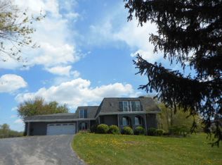 21733 N Countryside Ln, Barrington, IL 60010