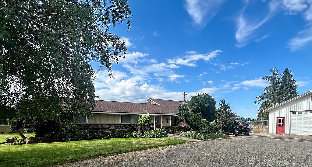 2900 Jones Rd, Wapato, WA 98951 Zillow