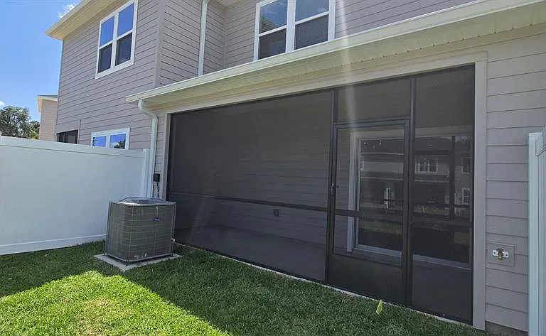 3577 SE 37th Ct — Photo 2