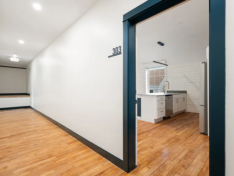 Orono Lofts — Photo 72