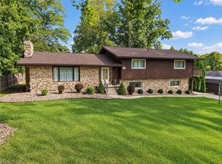 310 Fawnwood Dr, Tallmadge, OH 44278