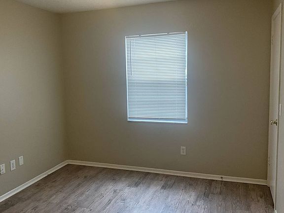 3rd image of 6006 Morningdale Ave