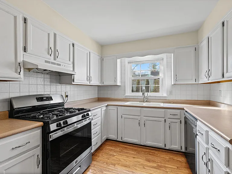 207 W Vermont Ave — Photo 12