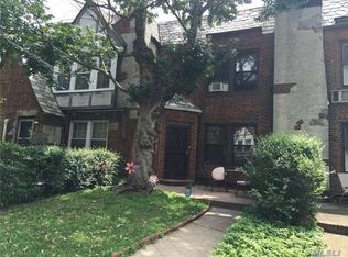 6820 Ingram St, Flushing, NY 11375