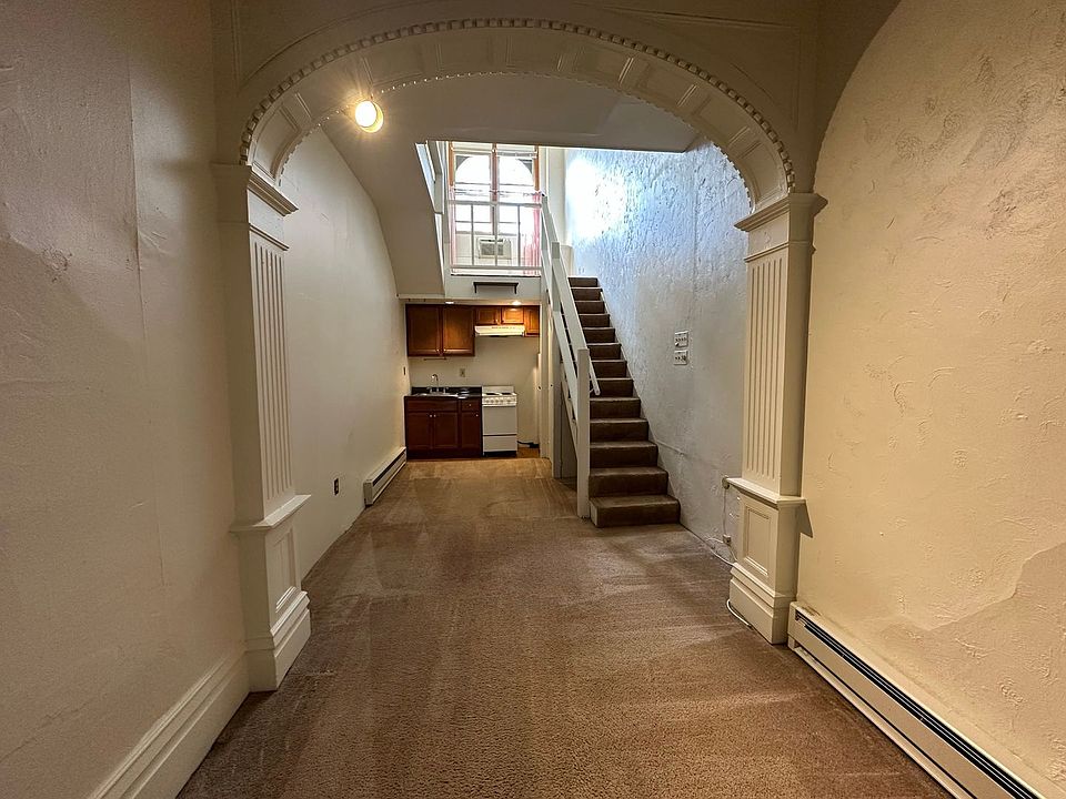1st image of 366 S Negley Ave APT 2