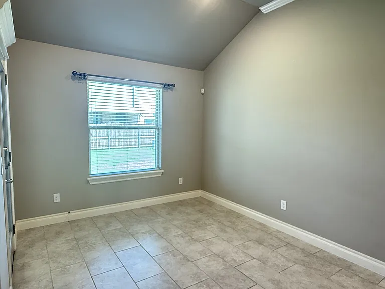 1613 Fulwider Ln — Photo 24