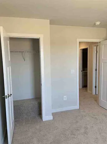 289 Huntwell West Ave — Photo 18
