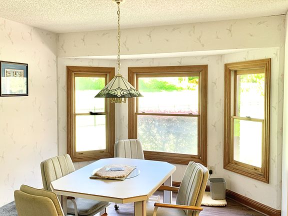 5th image of 718 Dove Creek Cir