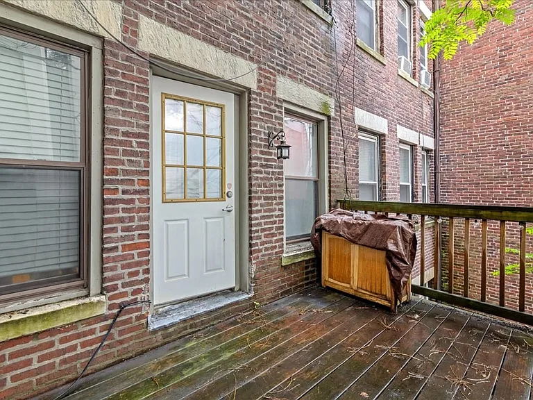 883 Harrison Ave #2 — Photo 11