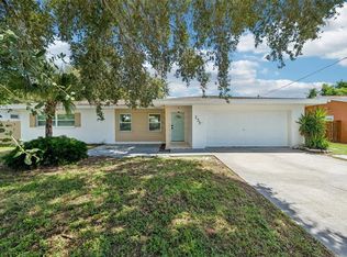 235 Overbrook Dr E, Largo, FL 33770