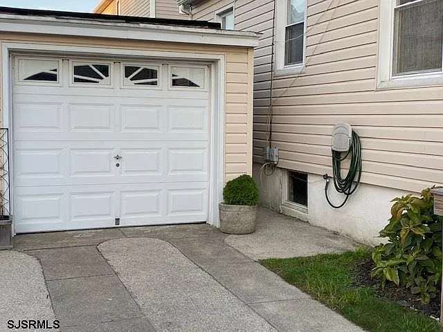 101 N Essex Ave — Photo 16