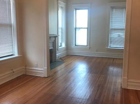 3358 N Ashland Ave Unit 2F